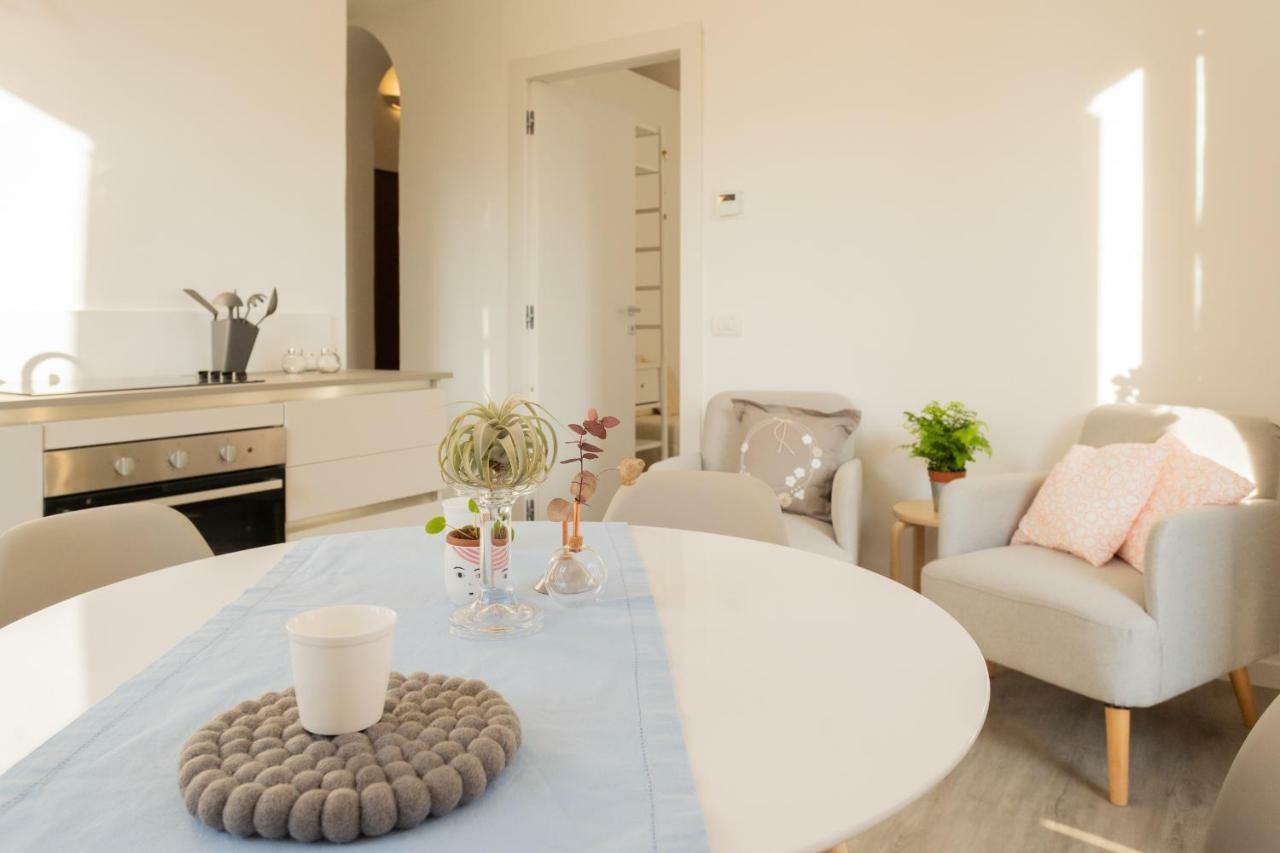 The Little Prince Apartment By Rent All Como Ngoại thất bức ảnh